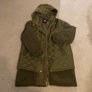 Zara puffer coat with double closure (zip and snaps)